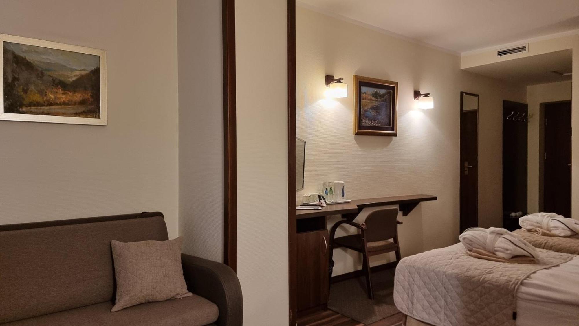 Hotel Nad Przelomem Sromowce Nizne Exterior photo