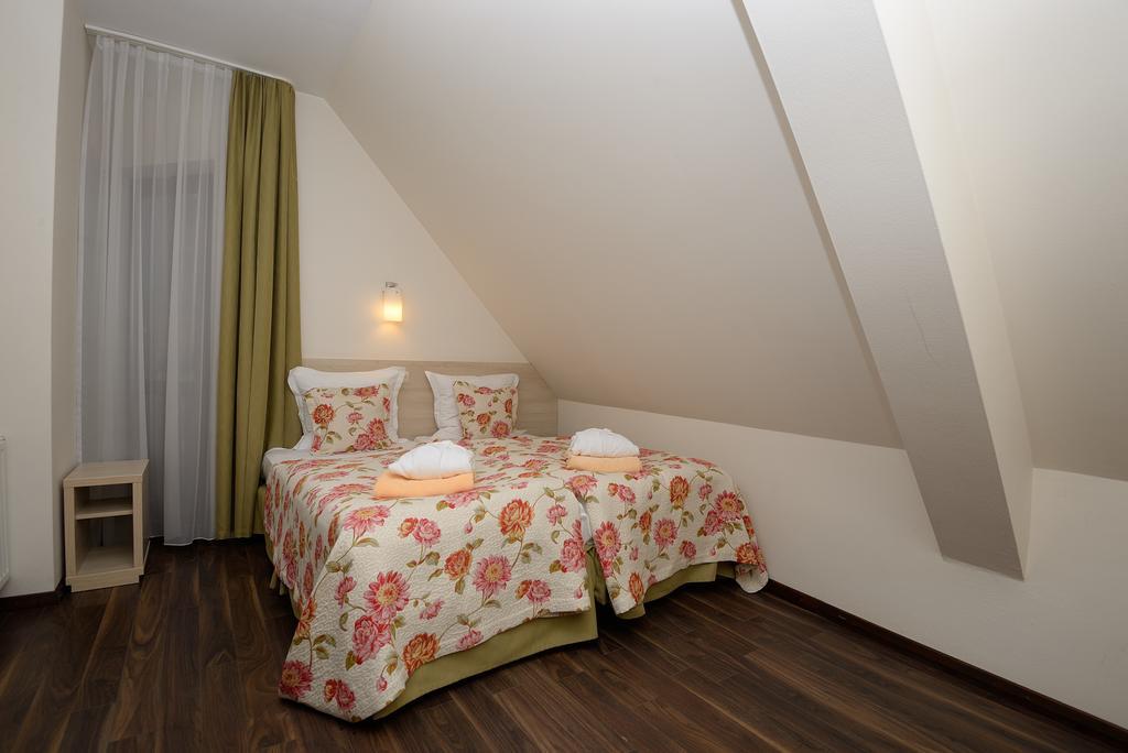 Hotel Nad Przelomem Sromowce Nizne Room photo